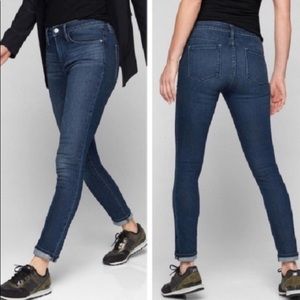 Athleta Sculptek Jeans size 0